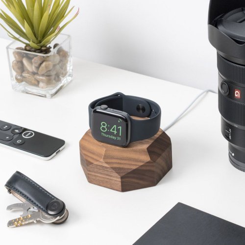 Drevená nabíjacia stanica na Apple Watch - Farba: Orech