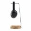Drevený stojan na slúchadlá s bezdrôtovou nabíjačkou - Farba: Čierna
