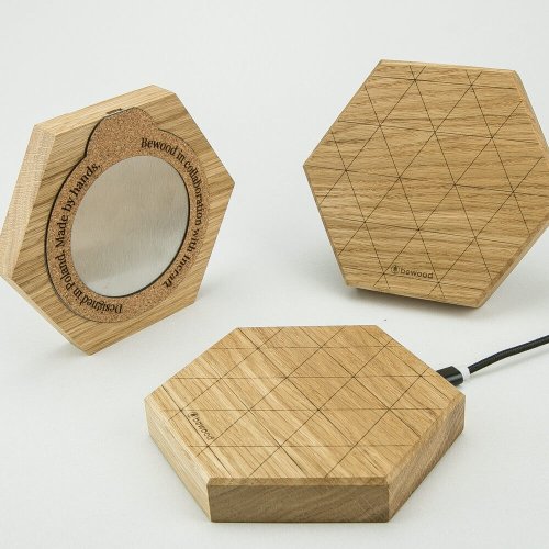 Bezdrôtová nabíjačka Bewood Slim Hexagon QI 15W Dub