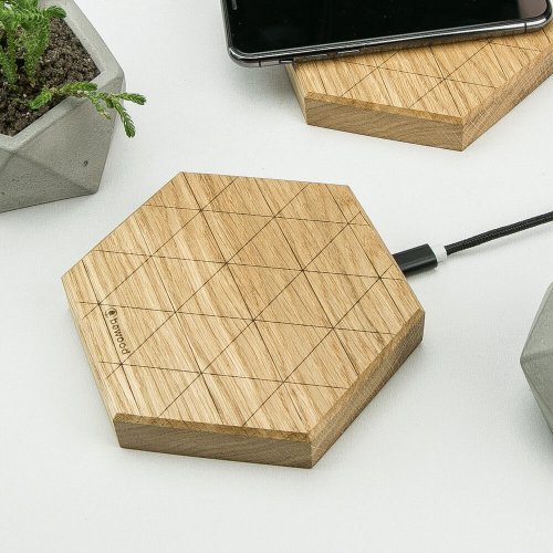 Bezdrôtová nabíjačka Bewood Slim Hexagon QI 15W Dub
