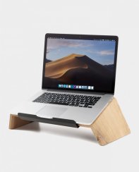 Drevený stojan na laptop