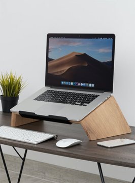 Prečo by ste mali mať stojan na svoj laptop?