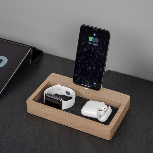 Drevený organizér s nabíjačkou na iPhone - Farba: Dub
