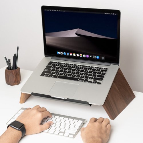 Drevený stojan na laptop - Farba: Orech